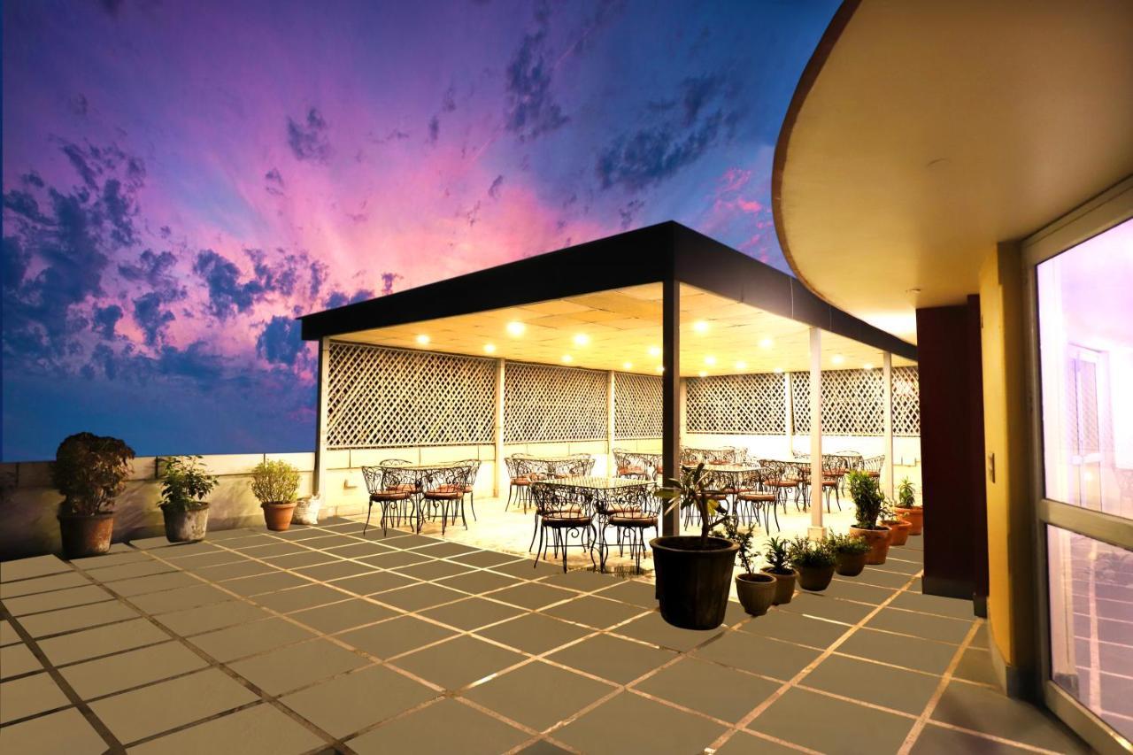 Hotel Shanti Villa Nova Deli Exterior foto